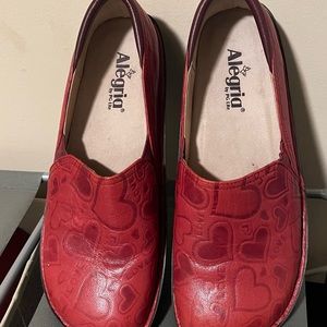 Alegria Debra I Heart U Red.